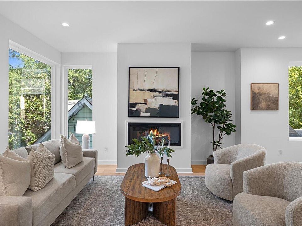 1st image of 804 Cotton Pl #101