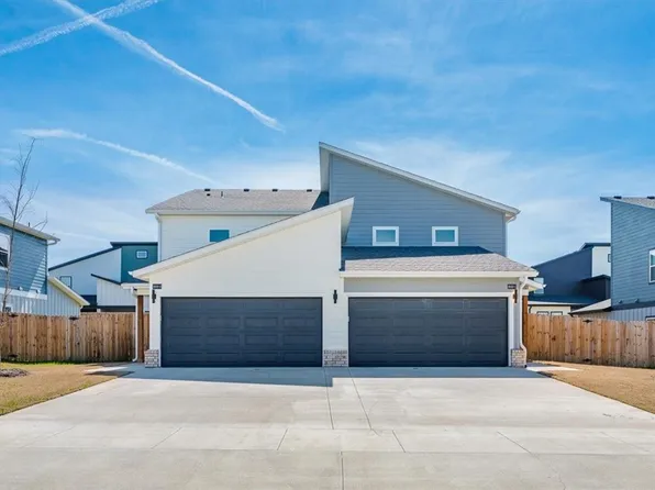 1603 SW Casuarina Dr Unit 1 & 2, Bentonville, AR 72713