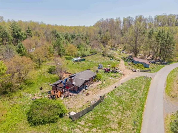 51 Drew Ridge Dr, Woodlawn, VA 24381