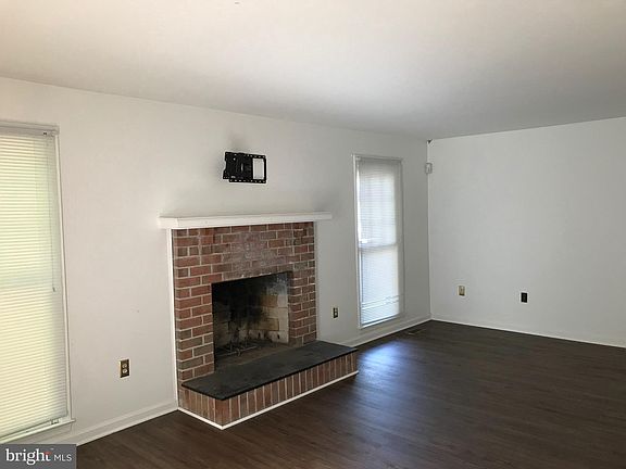 5th image of 4424 Starling Ct