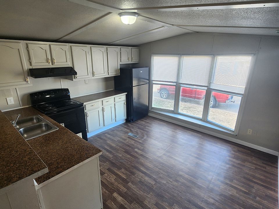 1st image of 2900 N Union St #128