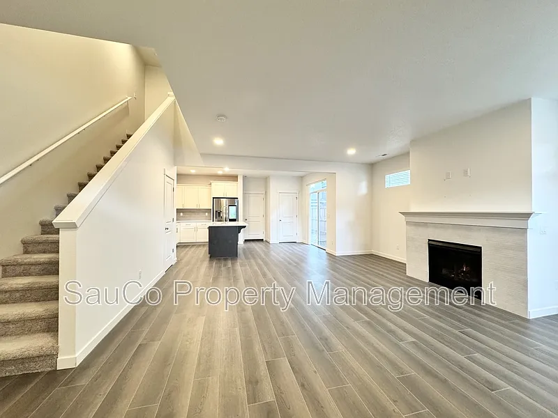 Building Photo - 1248 S 28th Ter