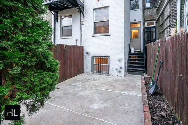Rented by Highline Residential | media 8