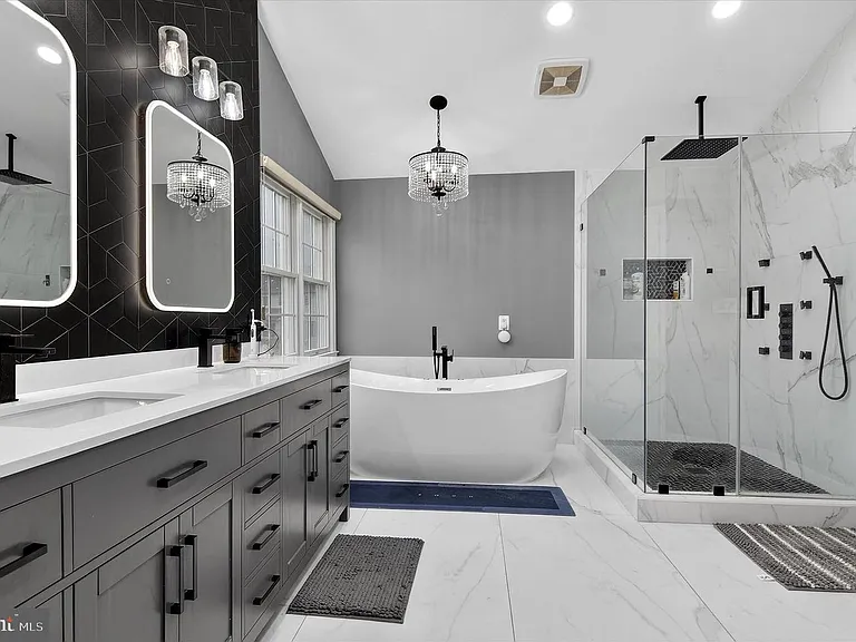 22557 Middleburg Chapel Ct — Photo 8