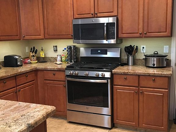 4th image of 21600 N Geraldine Dr