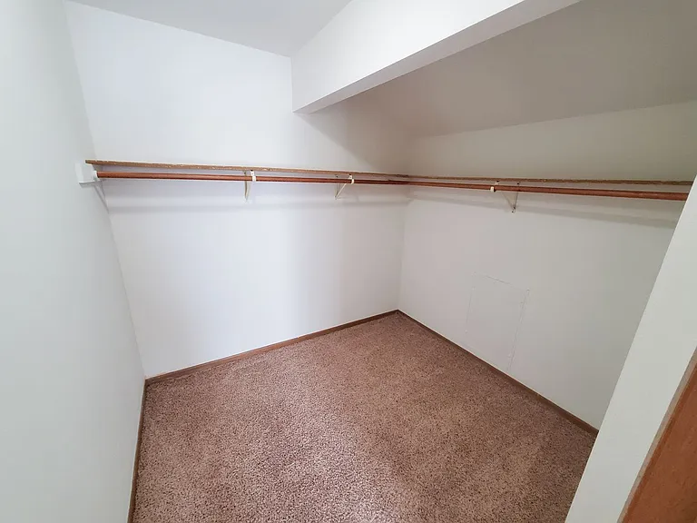 Orchard Village Apartments — Photo 157
