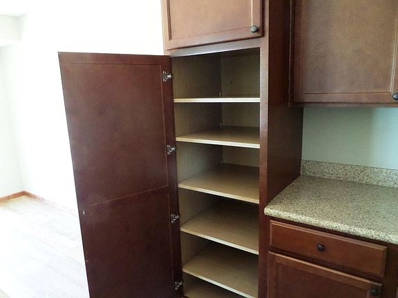 4th image of 4317 SE Whiteoak Ln