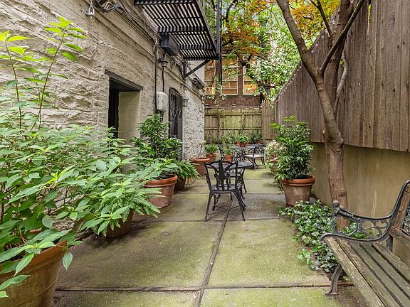 5th image of 124 E 91st St APT 1D