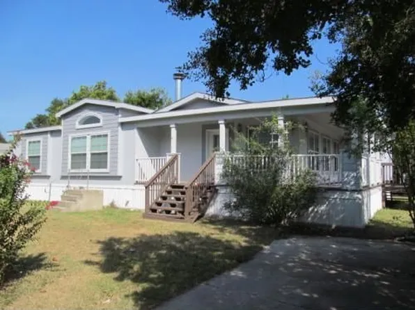 130 Melody Ln, New Braunfels, TX 78130