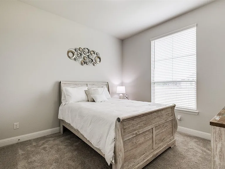 4013 Tamarack Ln — Photo 10