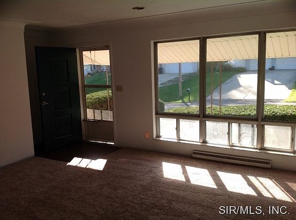3rd image of 227 Lake Hillcrest Dr