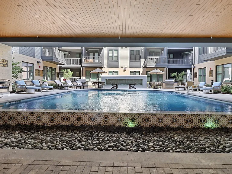 The Brentwood — Photo 19