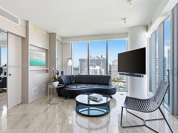 4th image of 1445 16th St APT 1101