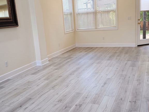5th image of 4369 Talle Way