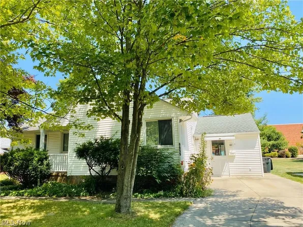 6655 Solon Blvd, Solon, OH 44139