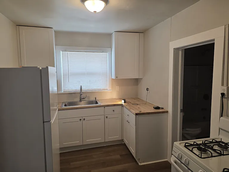 1901 E Routt Ave #A — Photo 7