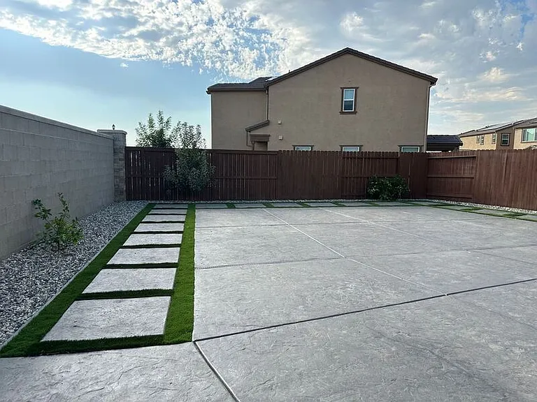 224 Twilight Peak Ct — Photo 43