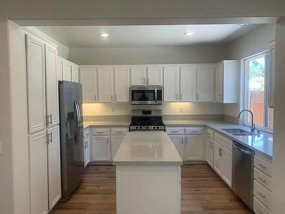 2nd image of 1536 Black Walnut Dr