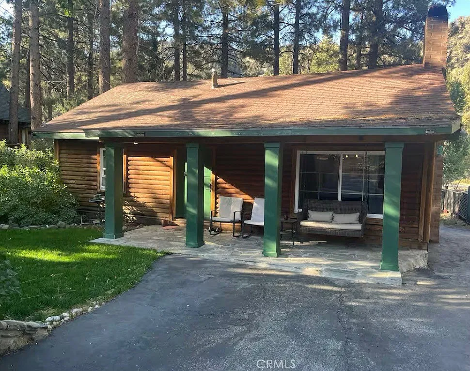 2 bed, 1200 sqft, $2,600 — Photo 1