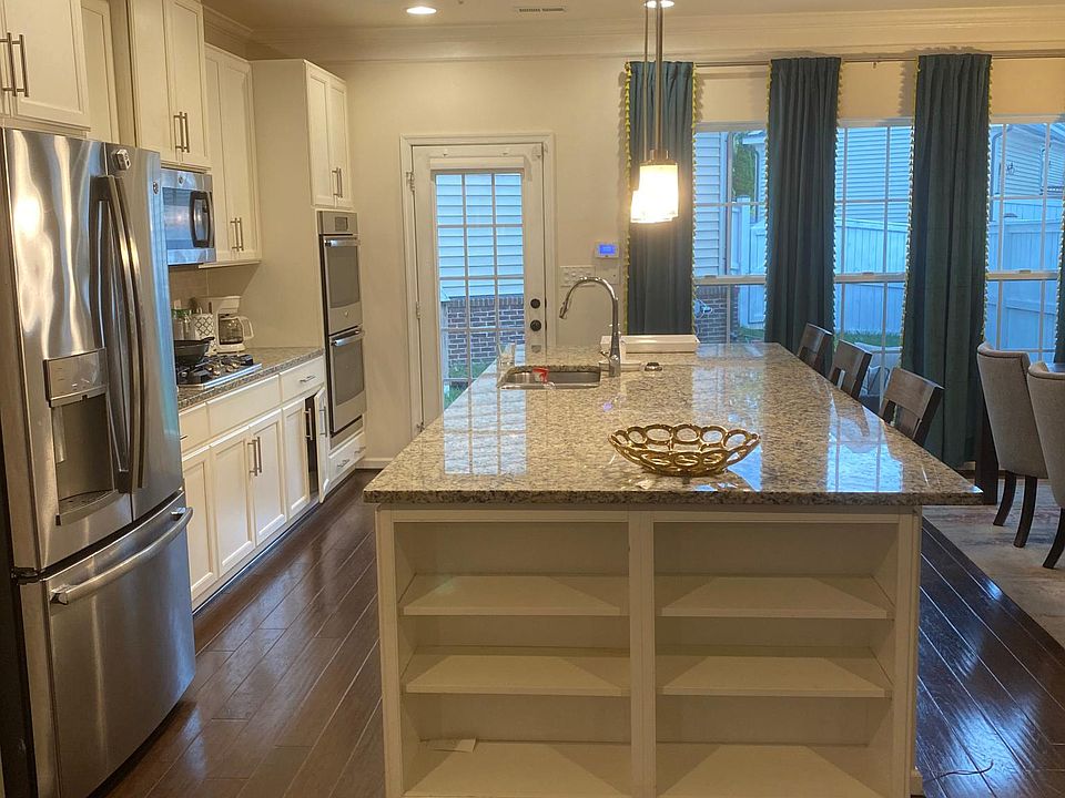 2nd image of 23440 Clarksridge Rd
