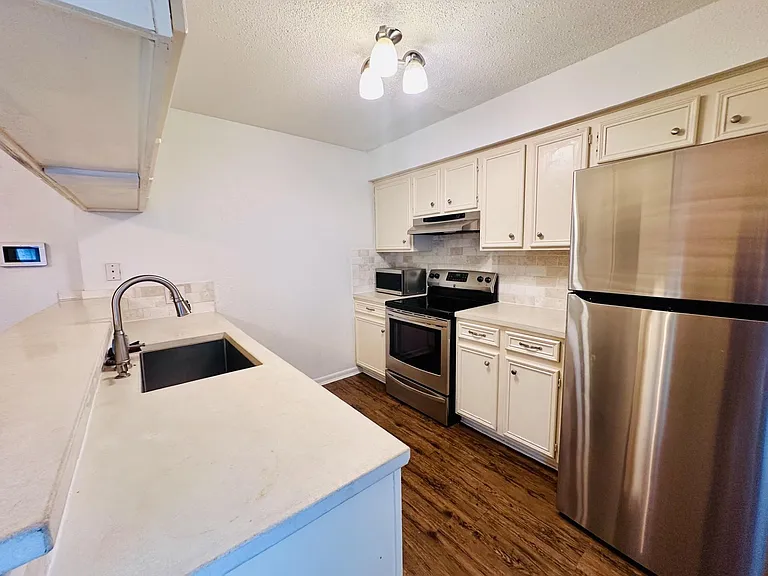 1413 Bonanza Rd #413 — Photo 14