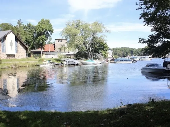 168 Sharp Ave, Hopatcong Boro, NJ 07843