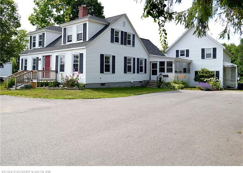 2nd image of 138 Main St