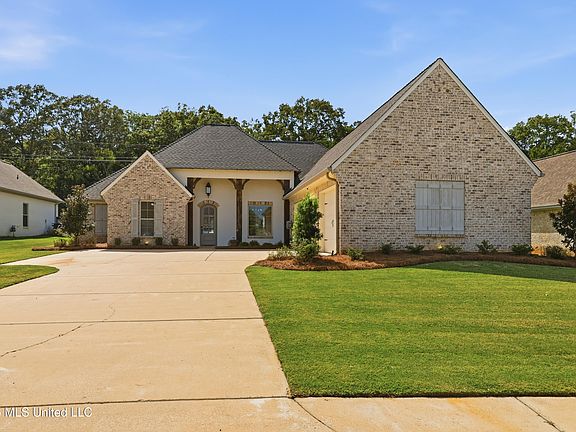 3rd image of 151 Camden Lake Dr