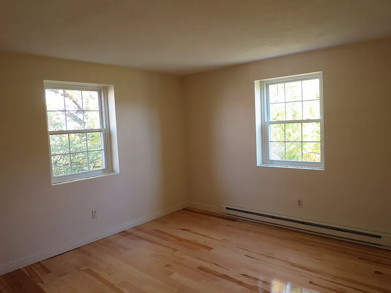 21 Franklin St #13 — Photo 5
