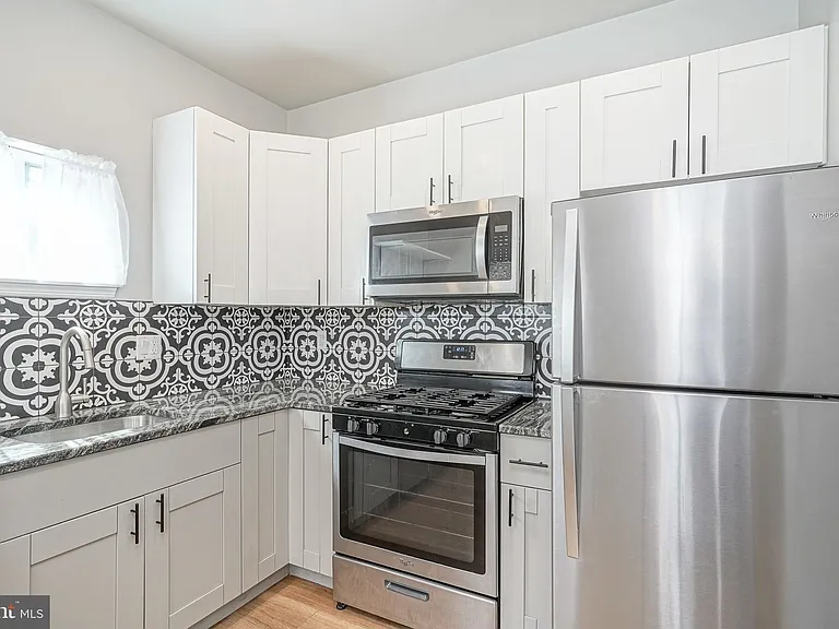 3037 Tulip St — Photo 13