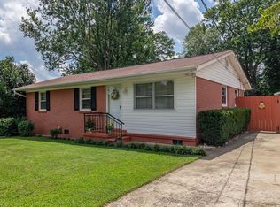 1302 Echo St, Greensboro, NC 27407