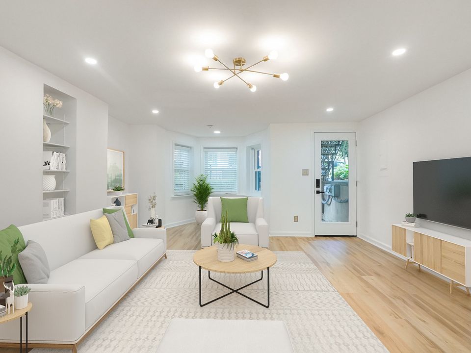 Living room -- virtual staging