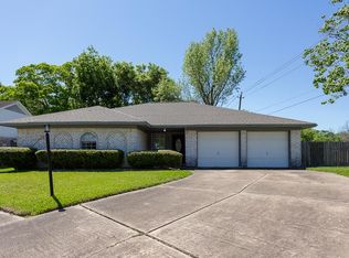 9811 Halliford Dr, Houston, TX 77031