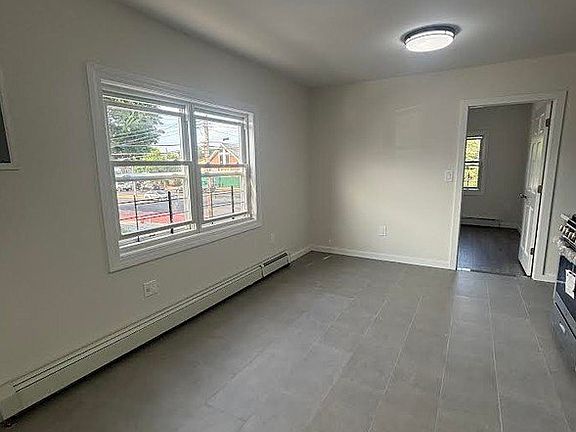 3rd image of 132-04 Cross Bay Blvd