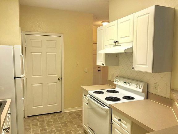 2nd image of 18001 Richmond Place Dr APT 815