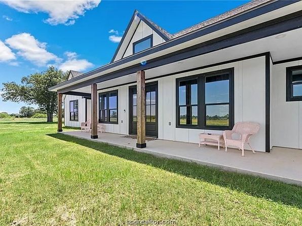 5265 Turner Ln, Midway, TX 75852