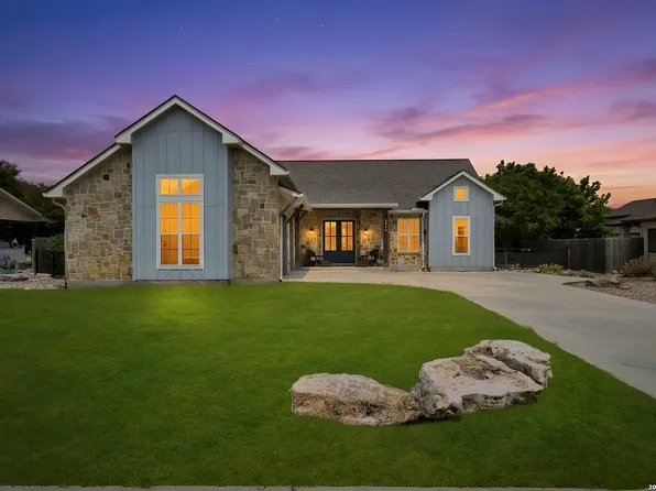 1916 SUMMIT TOP DR, Kerrville, TX 78028