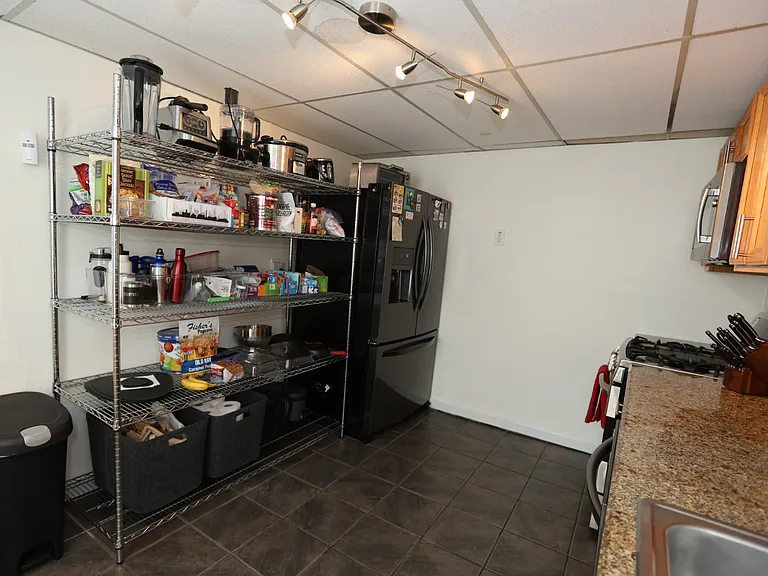423 E Fort Ave — Photo 17