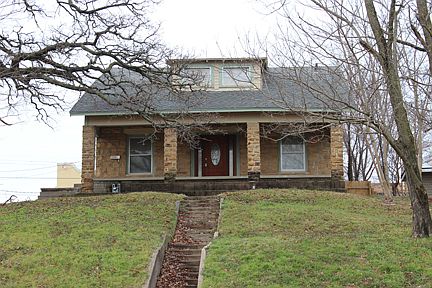 1st image of 402 N McKinley Ave