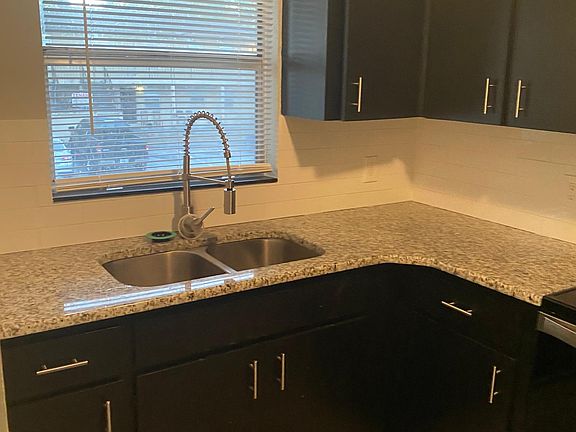 5th image of 1025 S Ohio Ave #28
