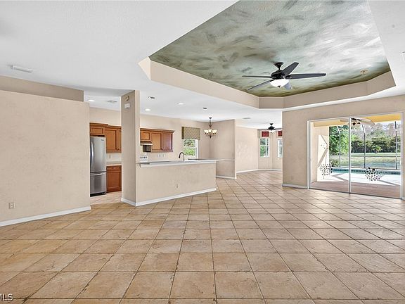 3rd image of 20301 Ardore Ln