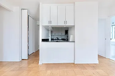 Rented by Manhattan Realty Group