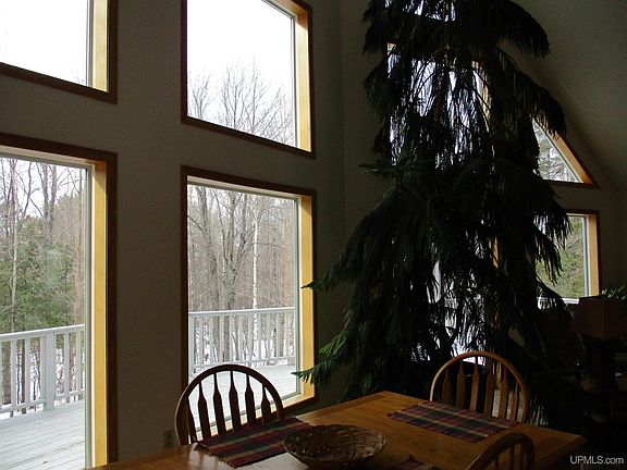 5th image of 410 Falls River Dr