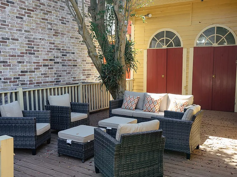 1433 Esplanade Ave — Photo 37