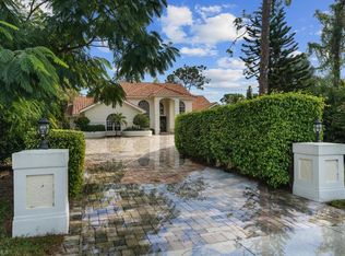 9180 The Ln, Naples, FL 34109