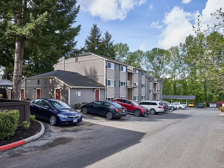 Highland Ridge — Photo 13