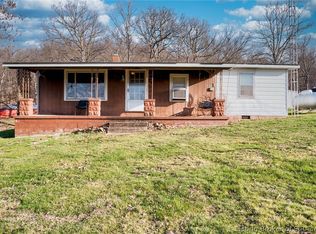 6810 W State Road 64, Eckerty, IN 47116