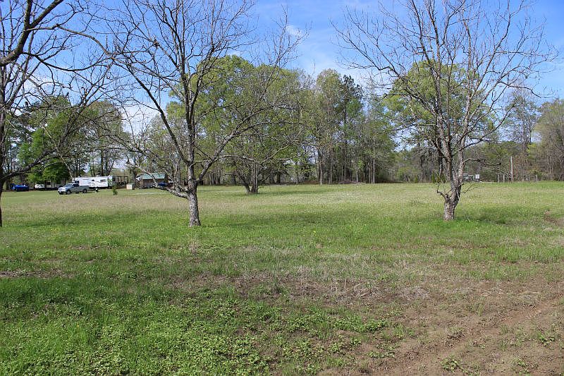 1 Fishermans Bay Blvd, Lowndesboro, AL 36752 Zillow