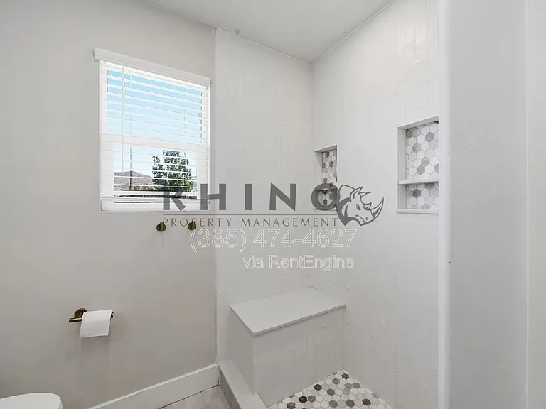 2230 N 2270th St W — Photo 17