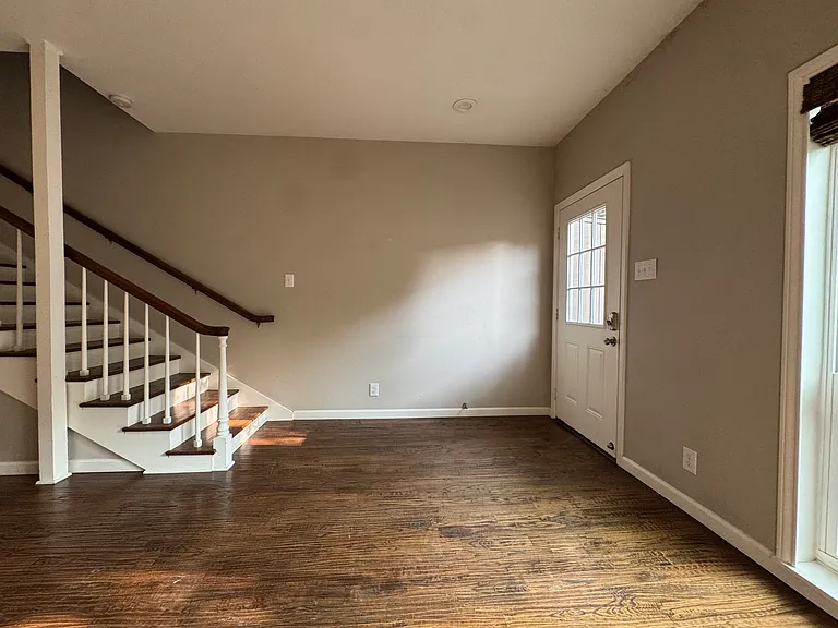 7424 W Northwest Hwy #6 — Photo 13
